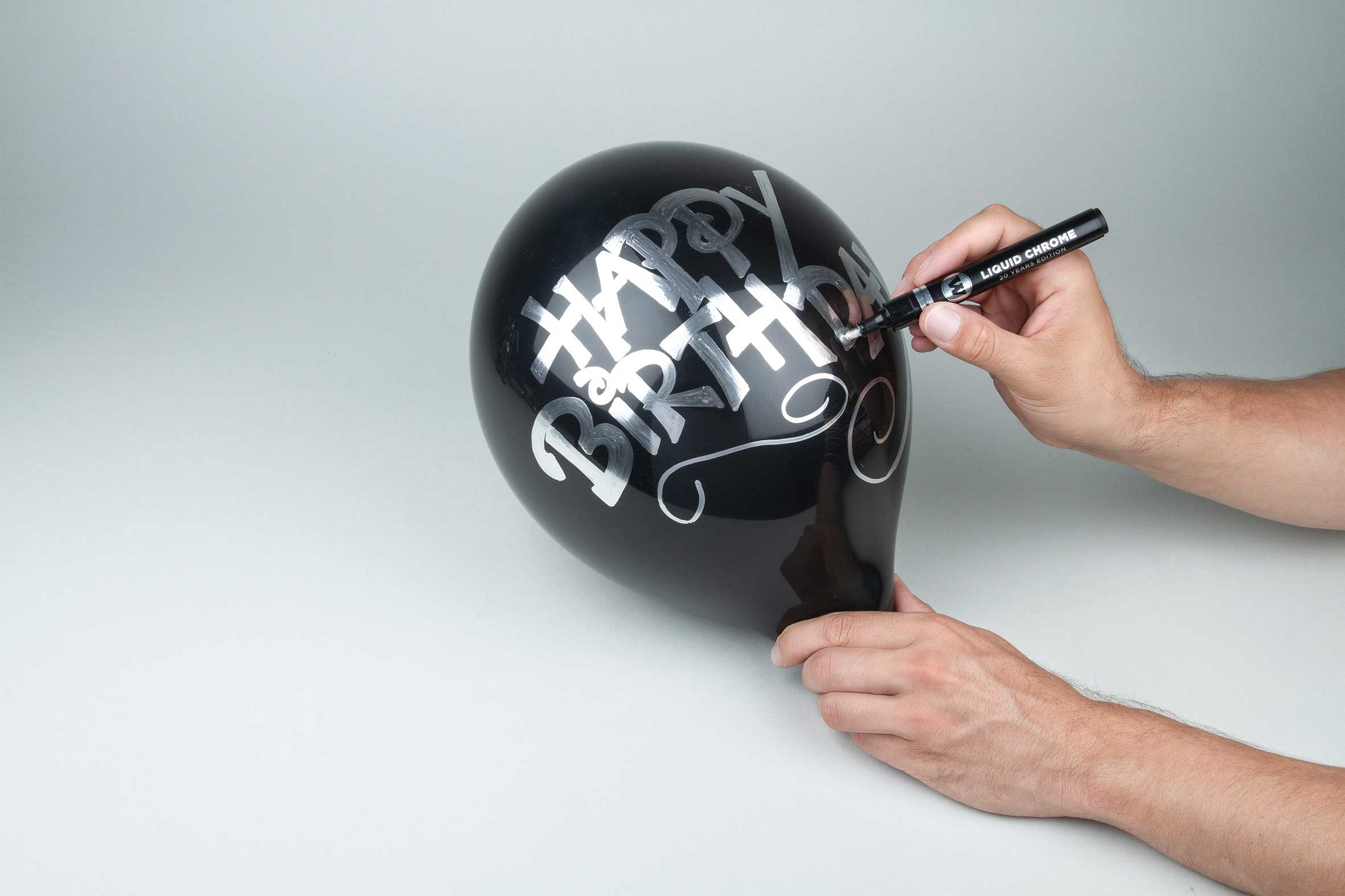 MOLOTOW-Liquid-Chrome-Marker-Spiegeleffekt-Künstlerbedarf-yanik-shop.de